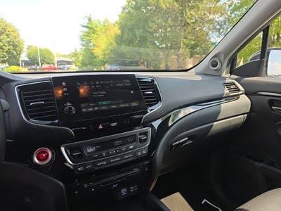2022 Honda Pilot Touring 7 Passenger