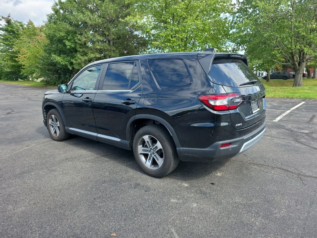 2023 Honda Pilot EX-L 8 Passenger