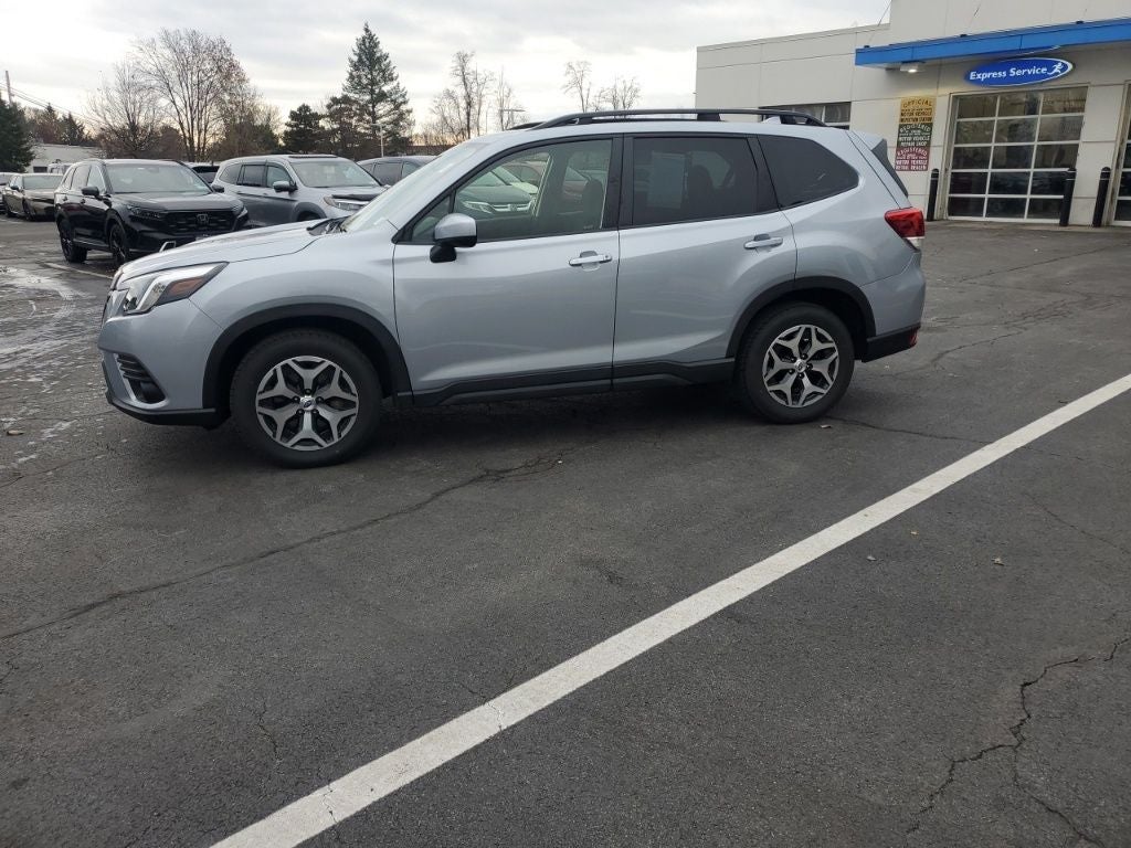 2023 Subaru Forester Premium