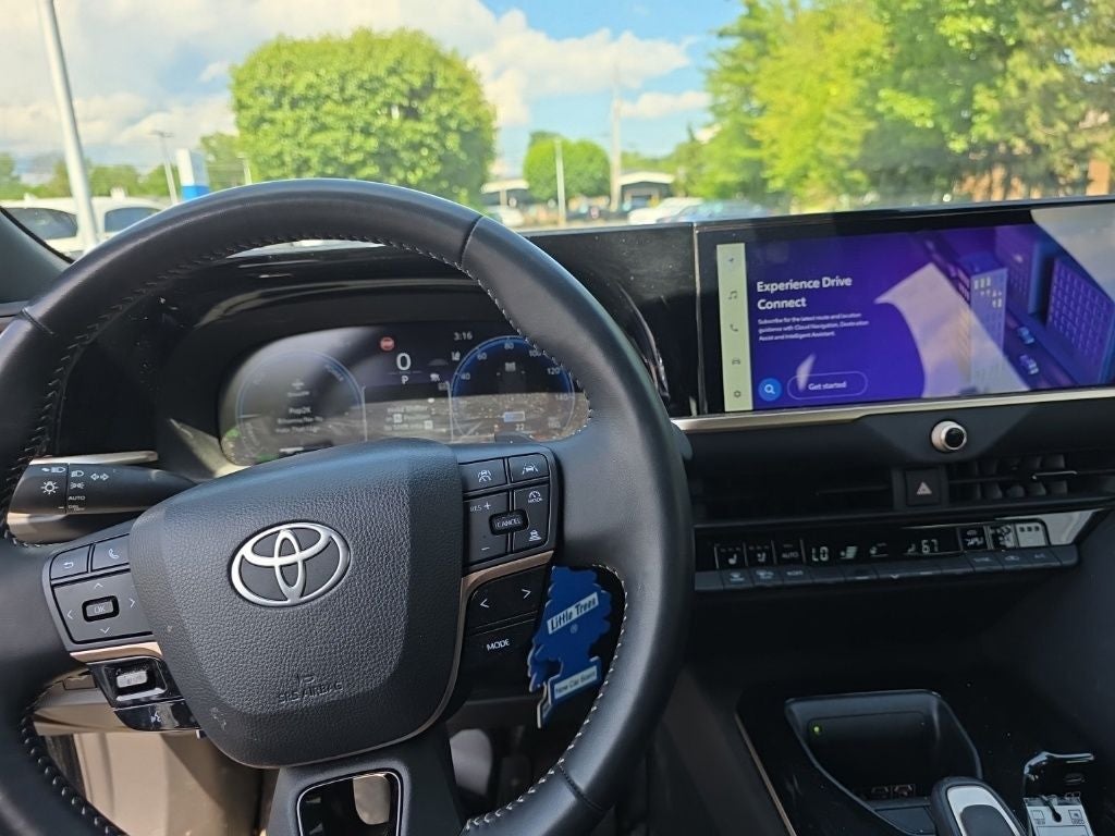 2025 Toyota Crown Signia XLE