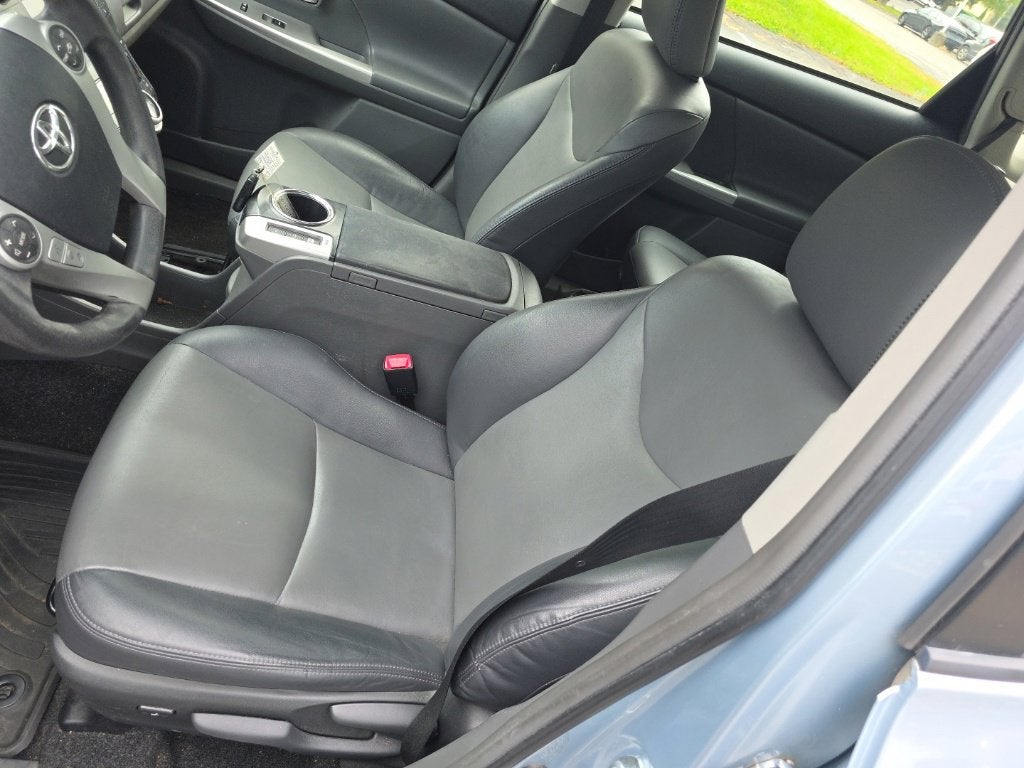 2012 Toyota Prius v Five