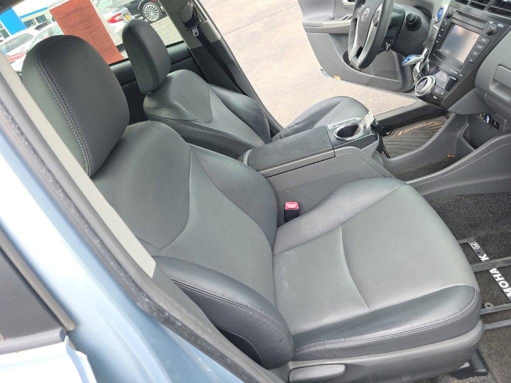 2012 Toyota Prius v Five