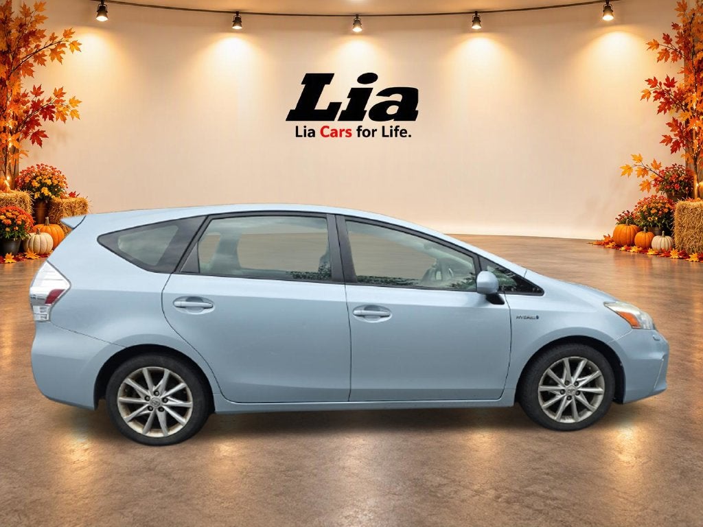 2012 Toyota Prius v Five