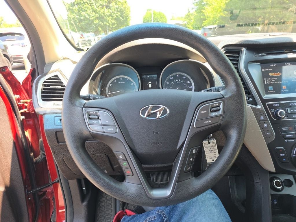 2017 Hyundai Santa Fe SE