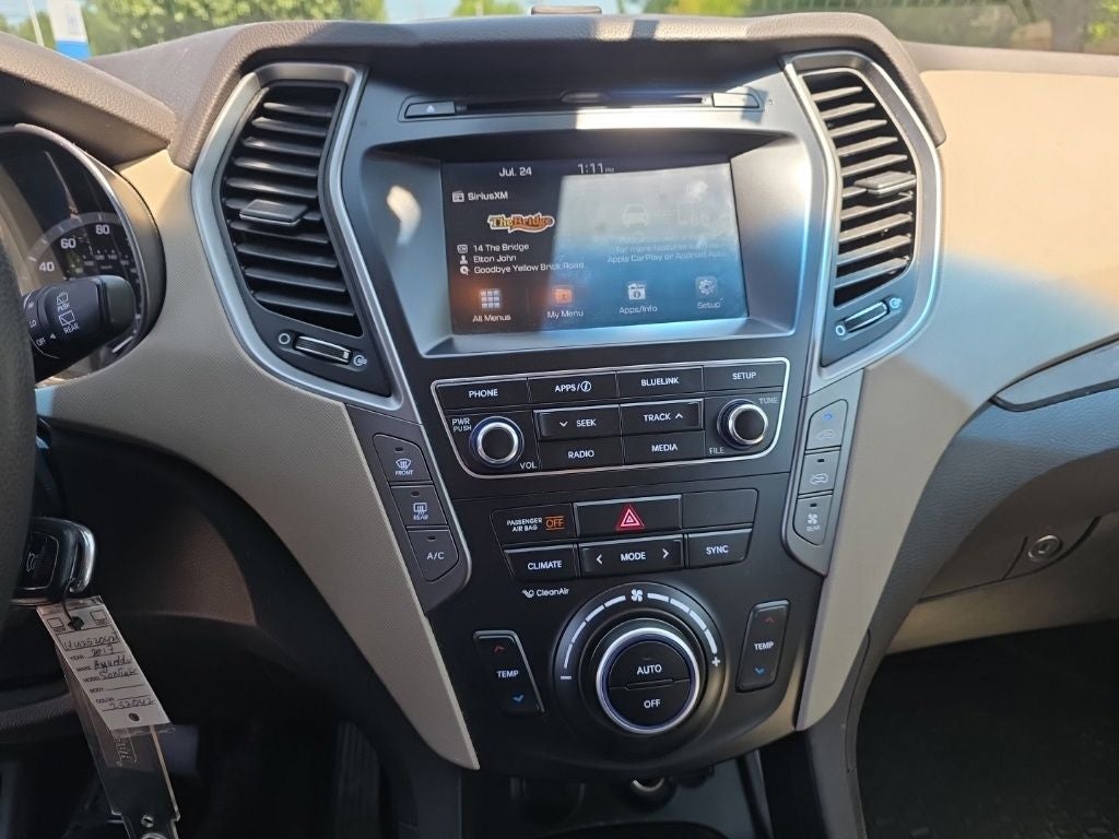 2017 Hyundai Santa Fe SE