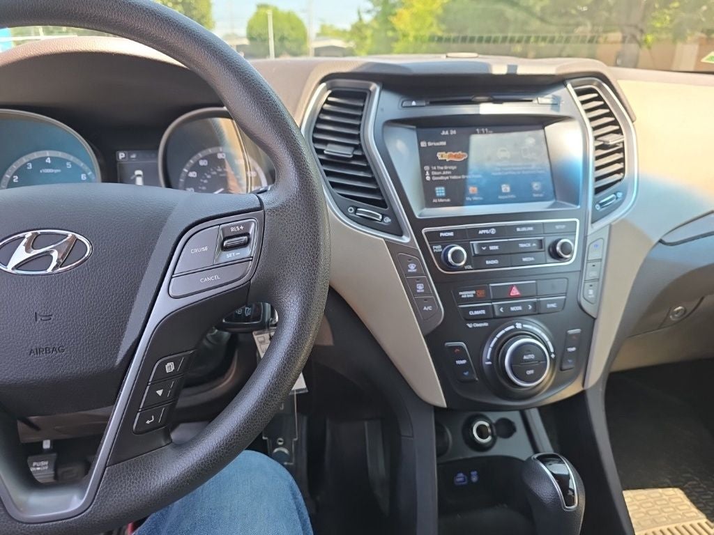 2017 Hyundai Santa Fe SE