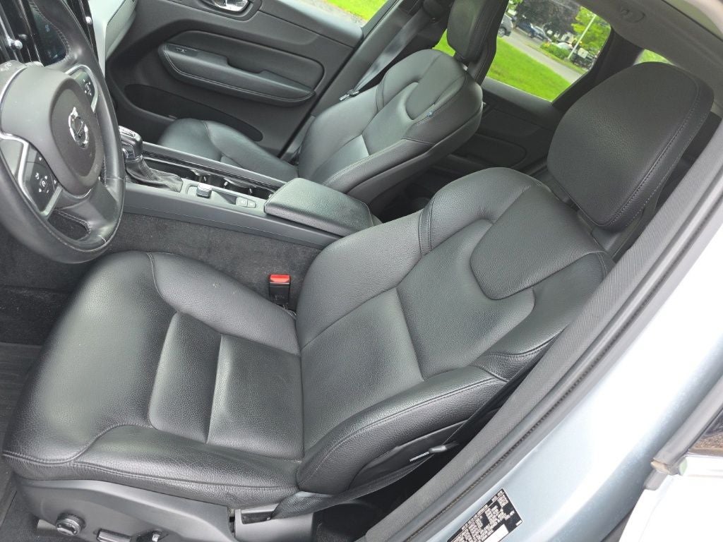 2018 Volvo XC60 T5 Momentum