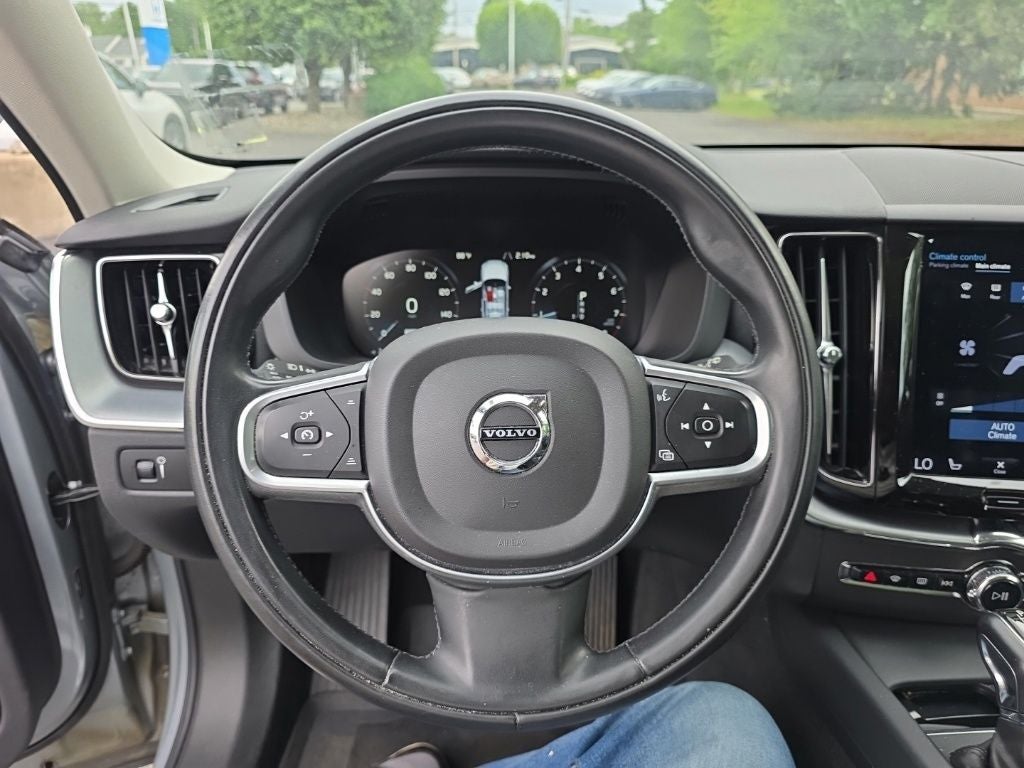 2018 Volvo XC60 T5 Momentum