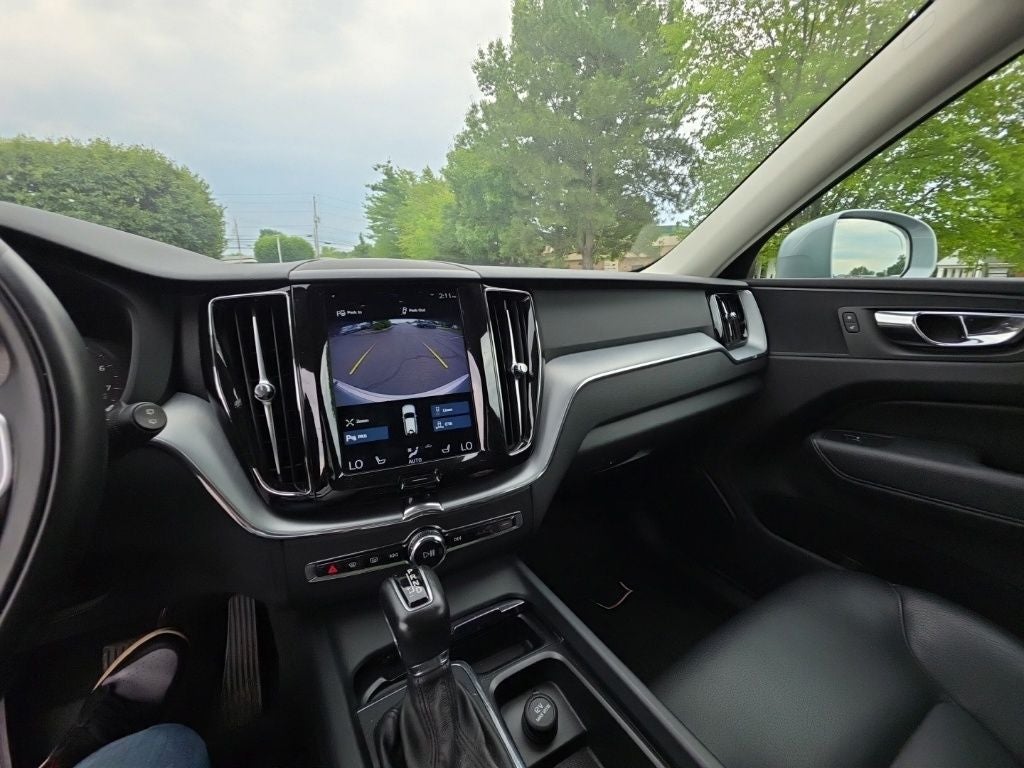 2018 Volvo XC60 T5 Momentum