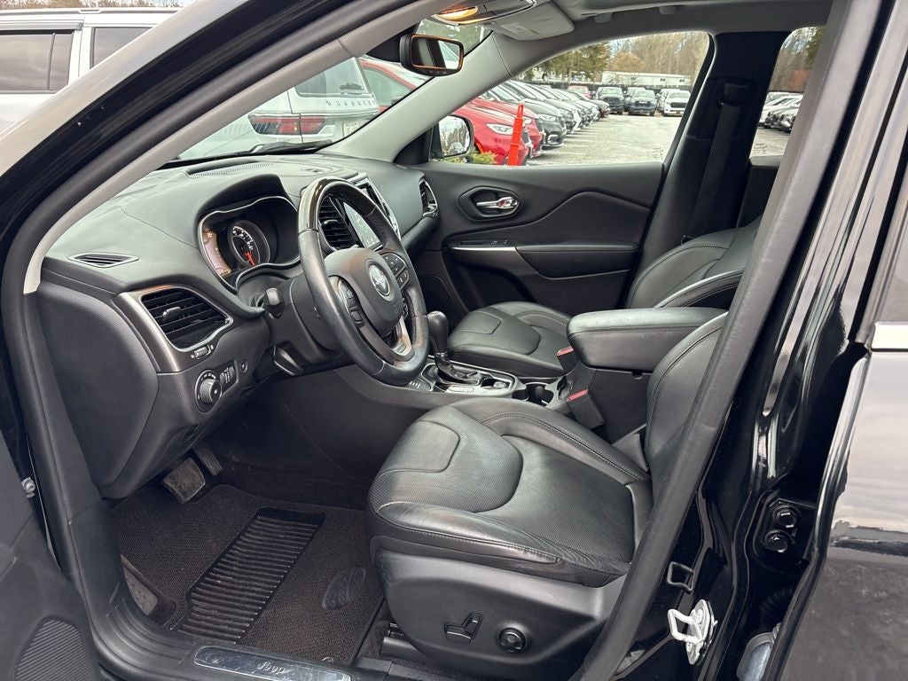 2019 Jeep Cherokee Overland