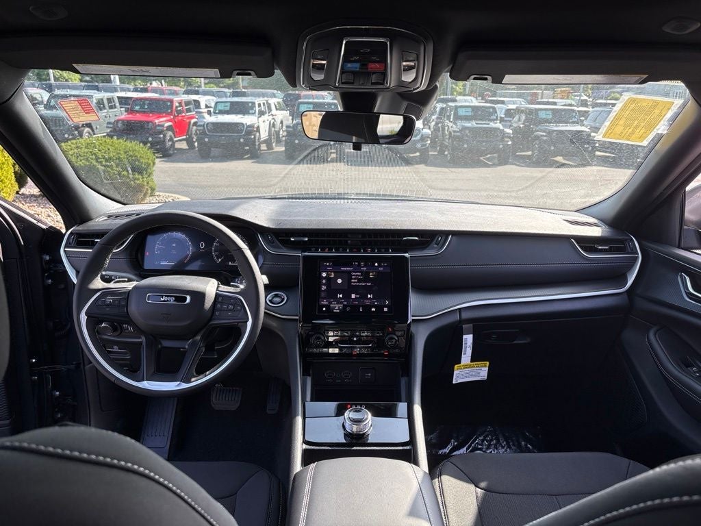 2026 Jeep Grand Cherokee Laredo X
