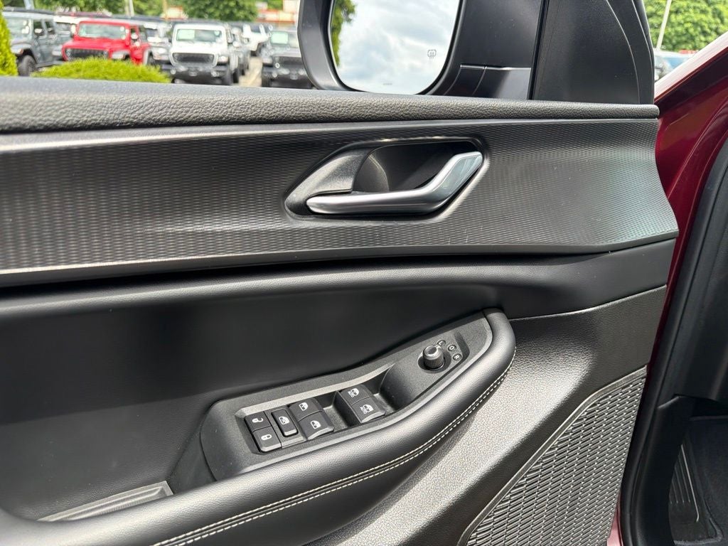 2025 Jeep Grand Cherokee Laredo X