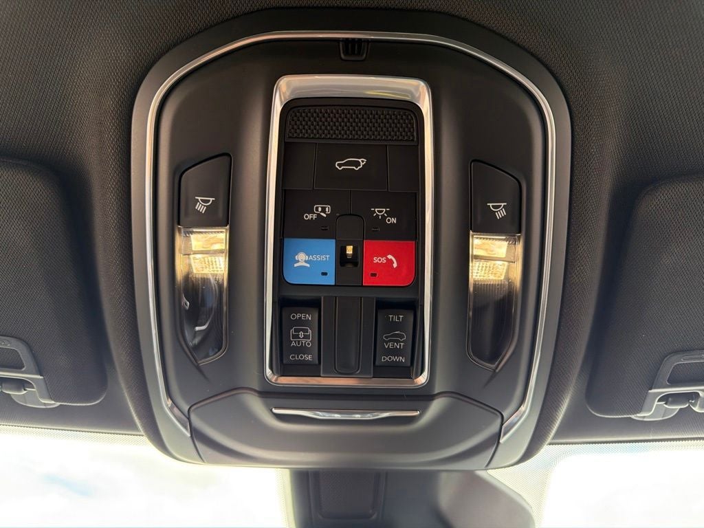 2025 Jeep Grand Cherokee Laredo X