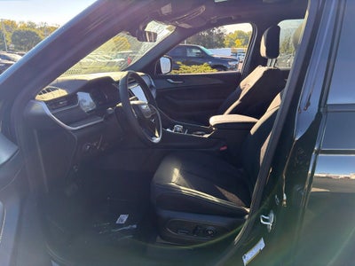 2027 Jeep Grand Cherokee Laredo X