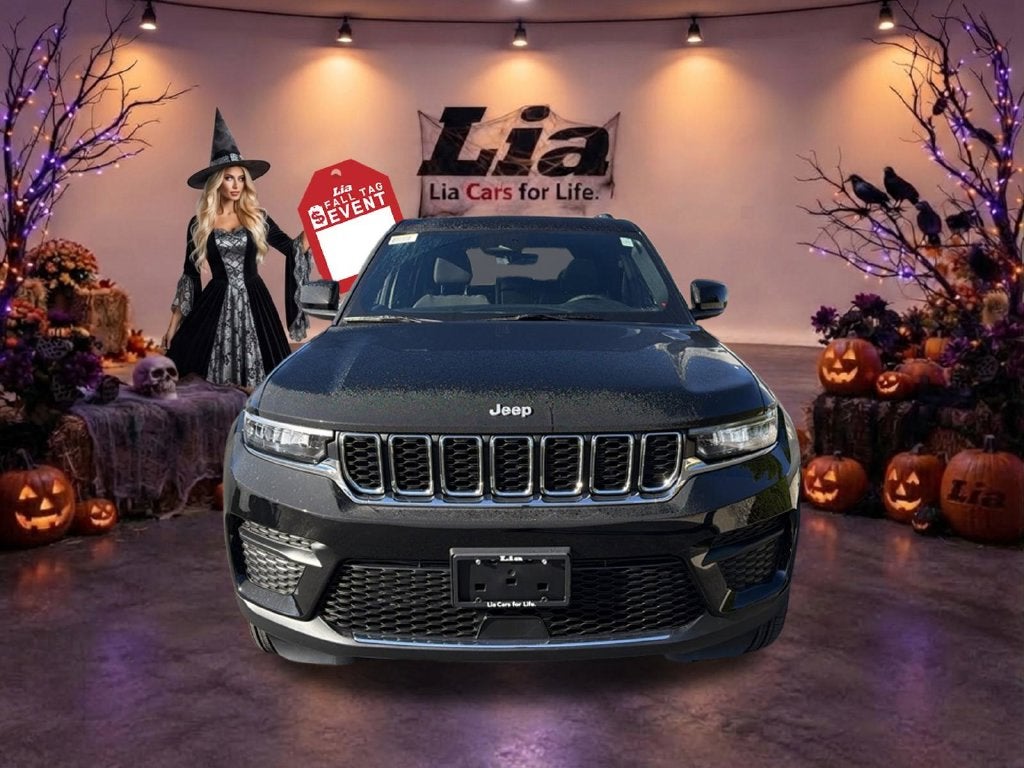 2027 Jeep Grand Cherokee Laredo X