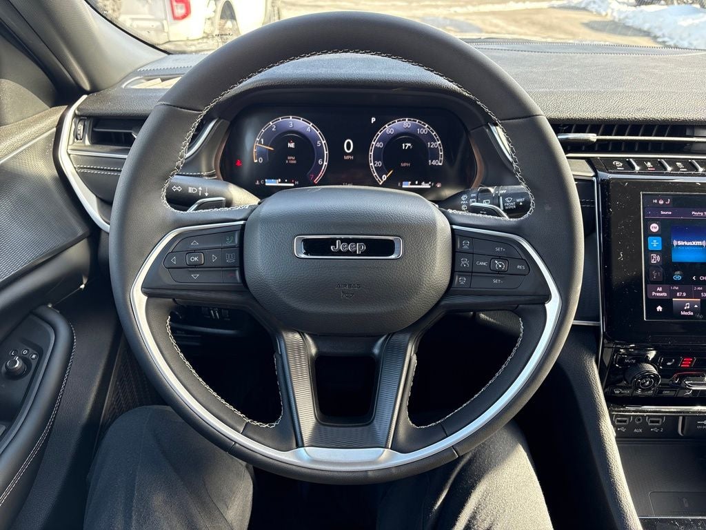 2026 Jeep Grand Cherokee Laredo