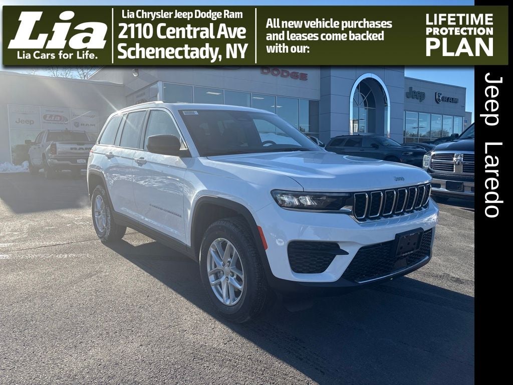 2026 Jeep Grand Cherokee Laredo