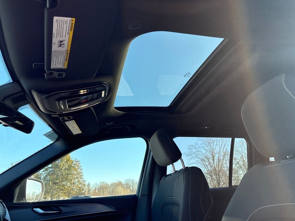 2026 Jeep Grand Cherokee Laredo