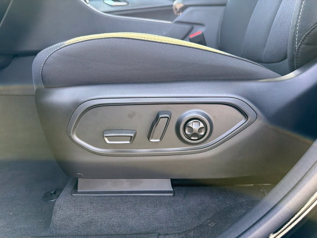 2027 Jeep Grand Cherokee Laredo X