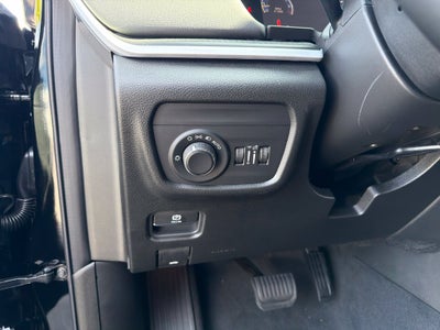 2027 Jeep Grand Cherokee Laredo X