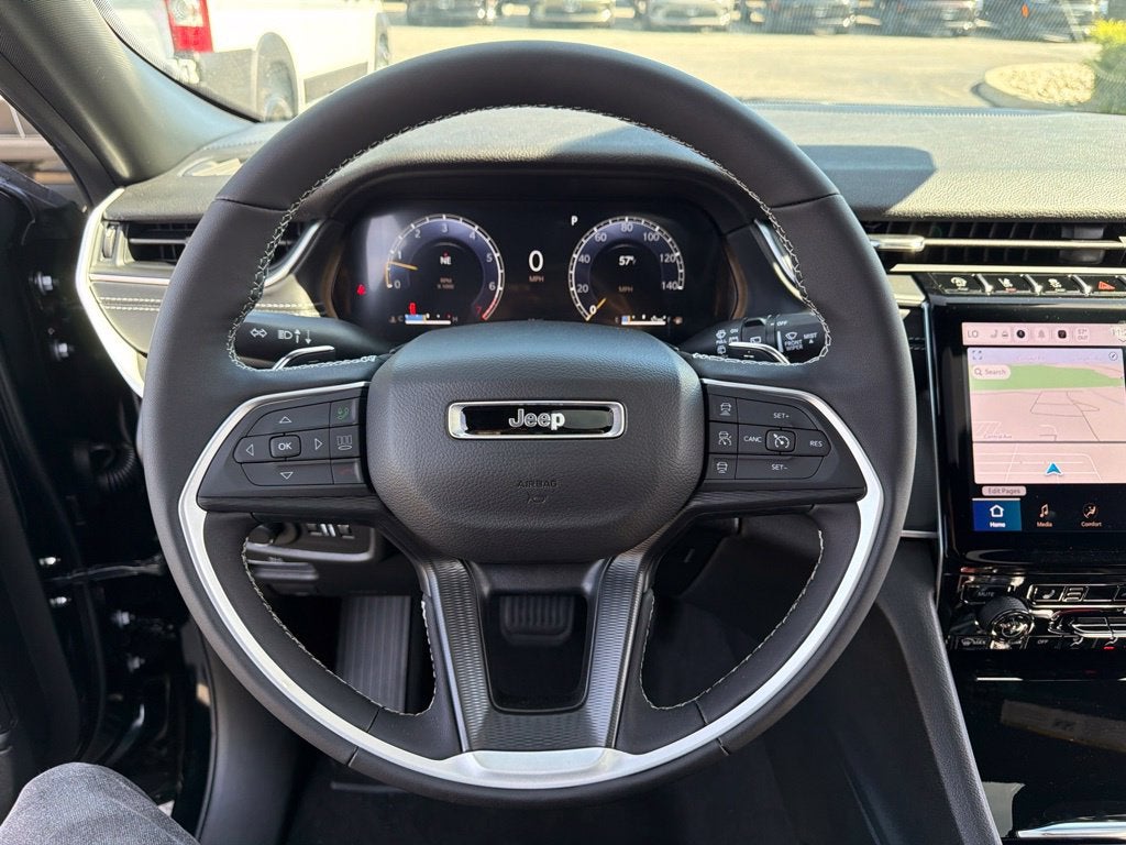 2027 Jeep Grand Cherokee Laredo X