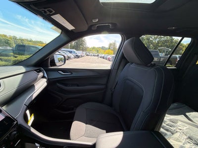 2027 Jeep Grand Cherokee Laredo X
