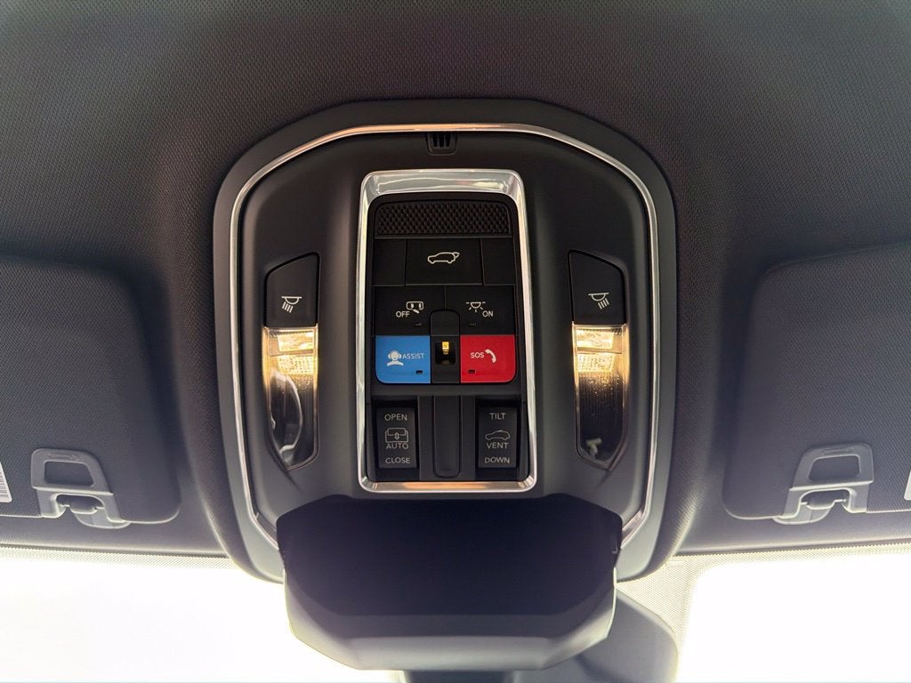 2027 Jeep Grand Cherokee Laredo X