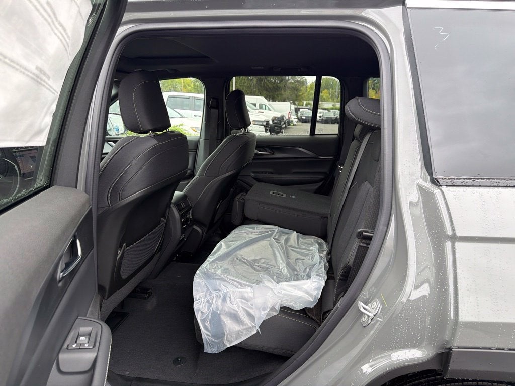 2027 Jeep Grand Cherokee Laredo X