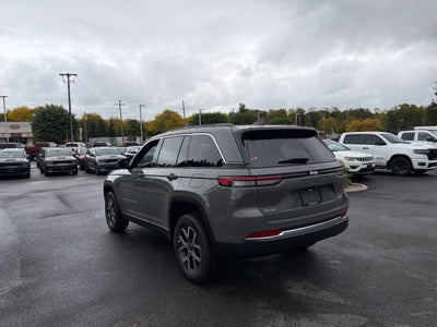 2027 Jeep Grand Cherokee Laredo X