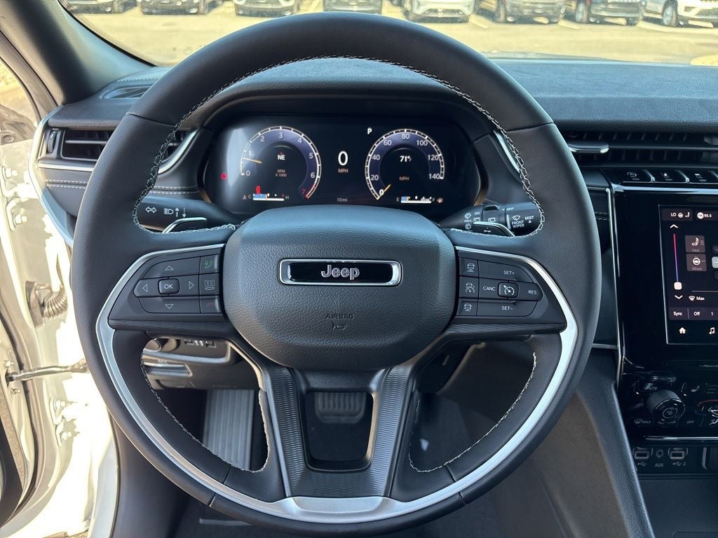 2025 Jeep Grand Cherokee Laredo X