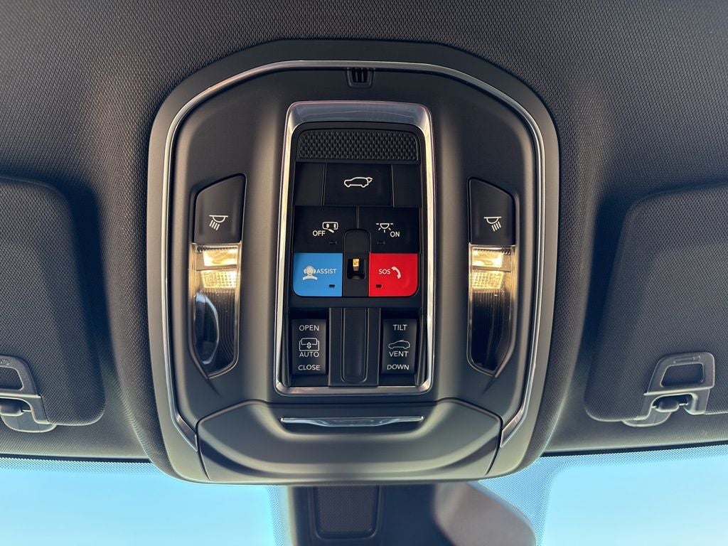 2025 Jeep Grand Cherokee Laredo X