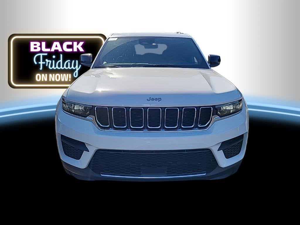 2027 Jeep Grand Cherokee Laredo X