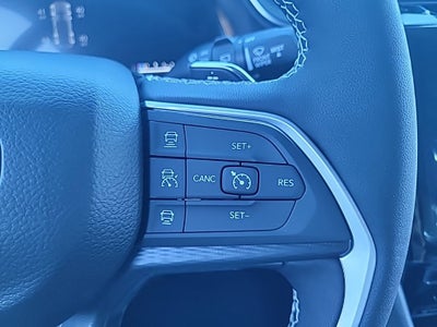 2027 Jeep Grand Cherokee Laredo X
