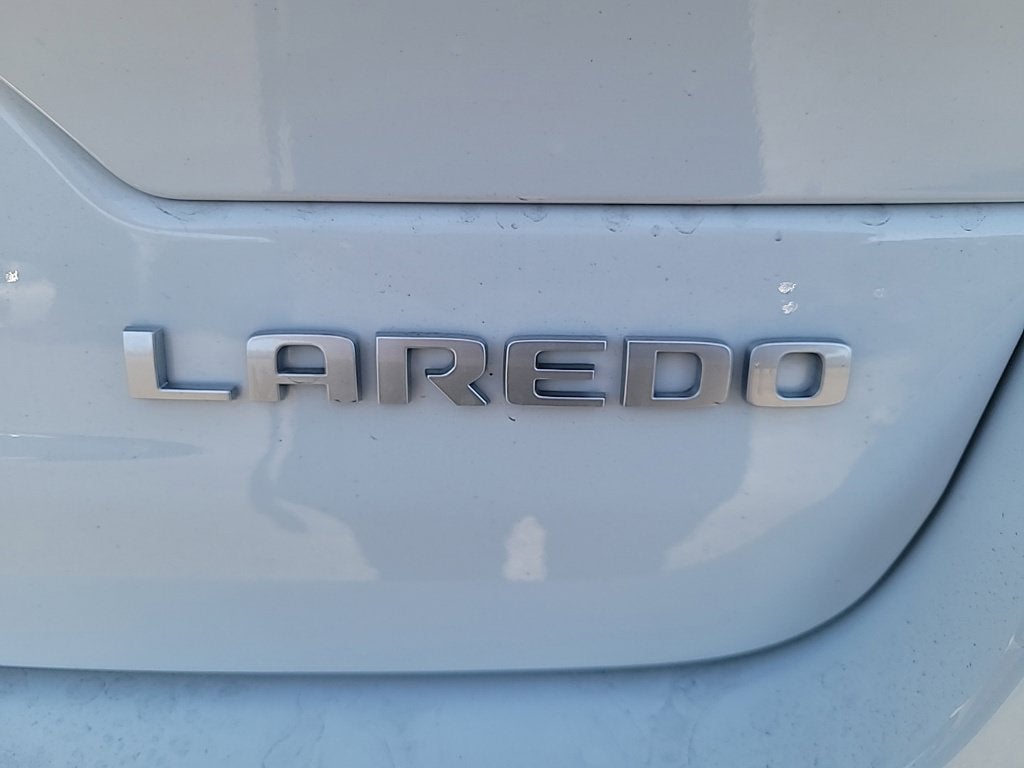 2027 Jeep Grand Cherokee Laredo X