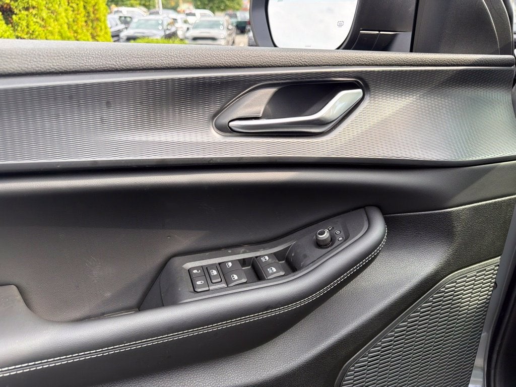 2027 Jeep Grand Cherokee Laredo X
