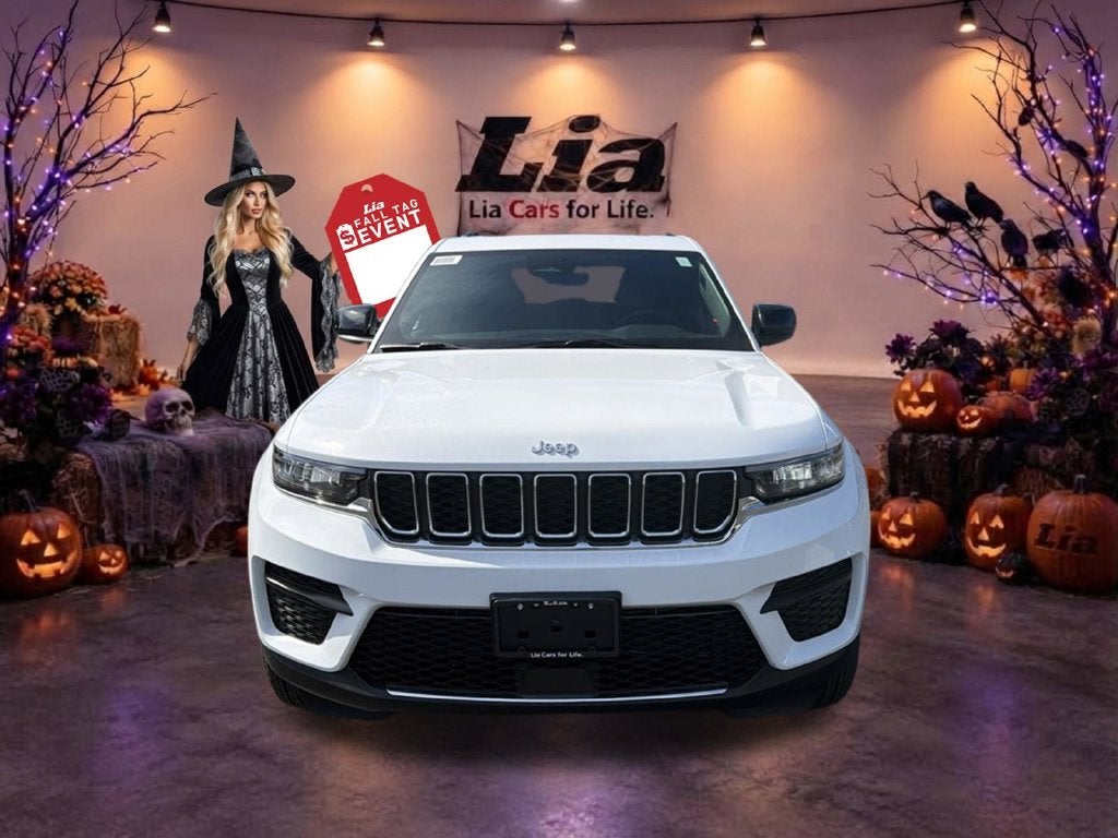 2027 Jeep Grand Cherokee Laredo X