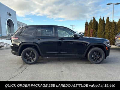 2026 Jeep Grand Cherokee Laredo