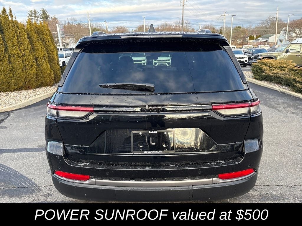 2026 Jeep Grand Cherokee Laredo