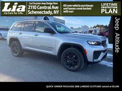 2026 Jeep Grand Cherokee Laredo
