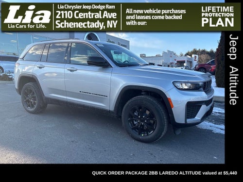 2026 Jeep Grand Cherokee Laredo