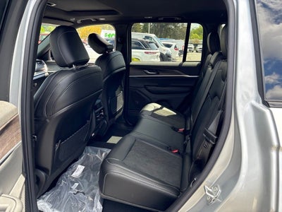2026 Jeep Grand Cherokee Laredo Altitude