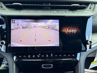 2026 Jeep Grand Cherokee Laredo Altitude