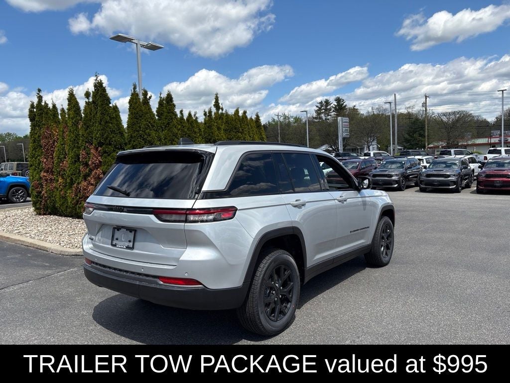 2026 Jeep Grand Cherokee Laredo Altitude