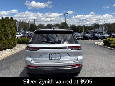 2026 Jeep Grand Cherokee Laredo Altitude