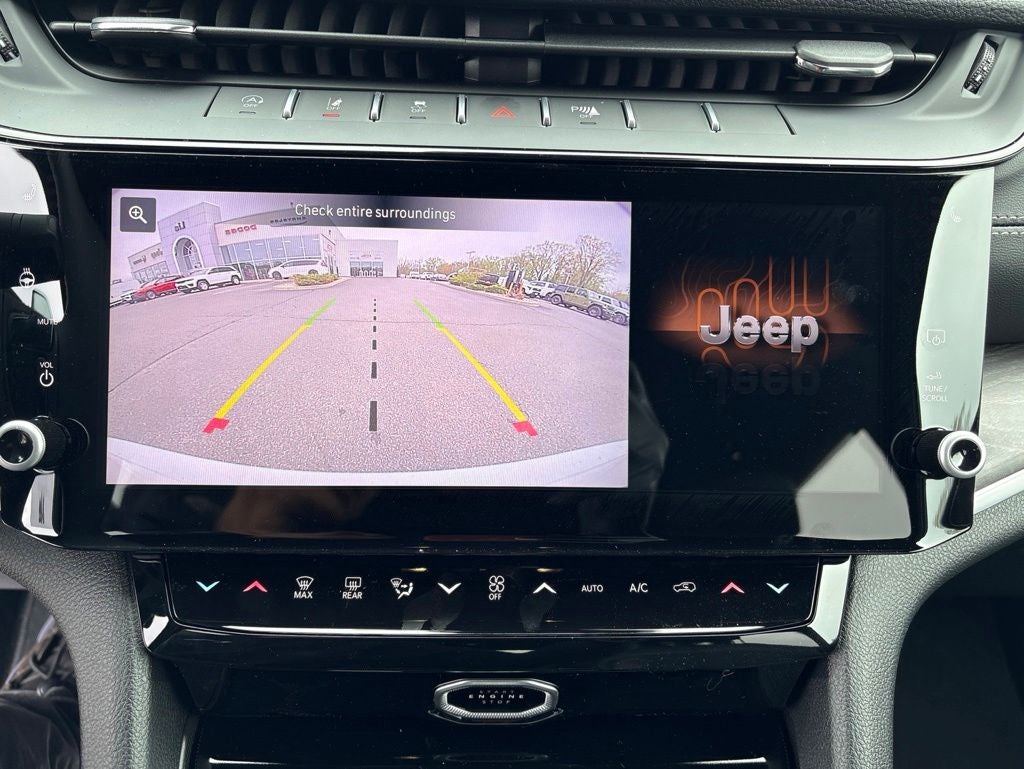 2026 Jeep Grand Cherokee Altitude