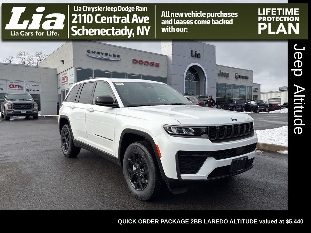 2026 Jeep Grand Cherokee Laredo