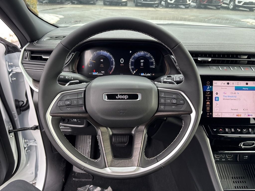 2026 Jeep Grand Cherokee Laredo