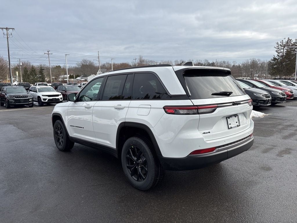 2026 Jeep Grand Cherokee Laredo