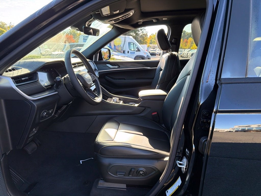 2027 Jeep Grand Cherokee Limited