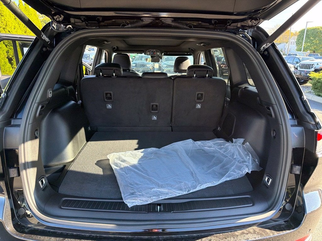 2027 Jeep Grand Cherokee Limited